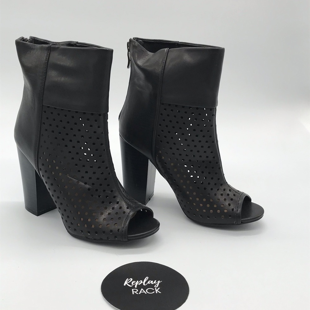 Leila Stone Melesa Perforated Heeled Ankle Boot